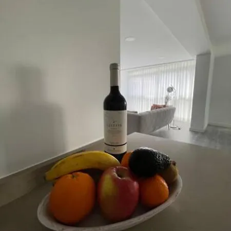 Piso Centrico! Precioso Y Totalmente Nuevo 아파트 로스 레알레호스